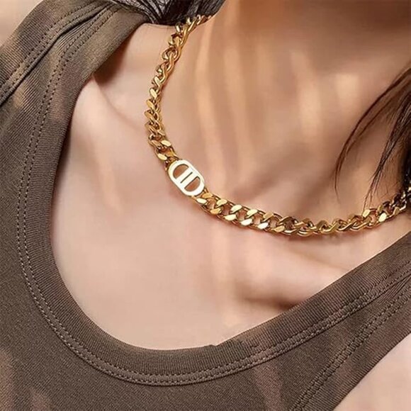 💜💜 Stainless Steel Gold-Tone Curb Chain Necklace with Oval Accent | Fashion💜 - Picture 2 of 8